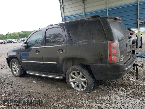 2009 GMC Yukon Denali z VIN 1GKFK03229J124008, wystawiony jako Copart lot #56189155 z przebiegiem 258 994 mil mil oraz Tytuł czysty. Historia ofert i sprzedaży dostępna na DreamBid. Obrazek 2.
