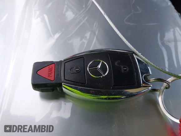 2010 Mercedes-Benz GLK 350 with VIN WDCGG5GB8AF347664, listed as a IAAI auction lot 42043842 with 136,823 mi miles and . Bid and sale history available at DreamBid. Image 11.