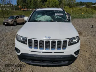 2016 Jeep Compass High Altitude with VIN 1C4NJDEB0GD546630, listed as a Copart auction lot 42292225 with Not provided miles and Salvage title. Bid and sale history available at DreamBid. Image 5.