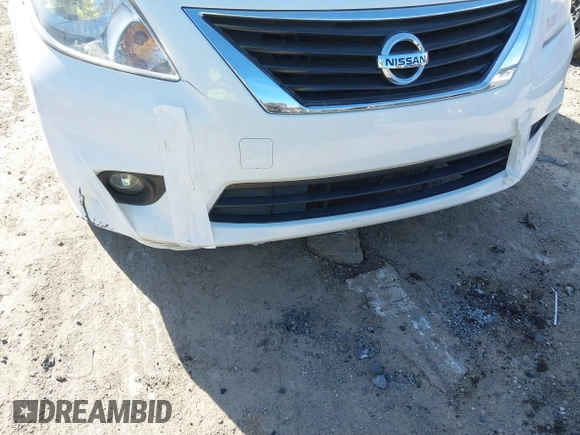 2014 Nissan Versa SV with VIN 3N1CN7APXEL845910, listed as a IAAI auction lot 41845481 with 100,005 mi miles. Bid and sale history available at carsss.com. Image 6.