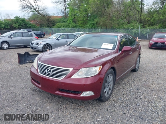 2007 Lexus LS 460 with VIN JTHBL46F775003346, listed as a IAAI auction lot 42170792 with 98,626 mi miles. Bid and sale history available at carsss.com. Image 2.