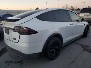2022 Tesla Model X Plaid with VIN 7SAXCBE67NF356567, listed as a Copart auction lot 43243895 with 24,381 mi miles and Salvage Title. Bid and sale history available at DreamBid. Image 3.
