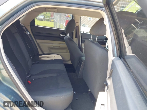 2005 Dodge Magnum z VIN 2D4FV48T35H624544, wystawiony jako IAAI lot #42405272 z przebiegiem 245 529 mil mil oraz . Historia ofert i sprzedaży dostępna na DreamBid. Obrazek 8.