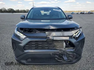 2023 Toyota RAV4 XLE with VIN 2T3W1RFVXPC251243, listed as a Copart auction lot 46875395 with 28,222 mi miles and Salvage Title. Bid and sale history available at carsss.com. Image 5.