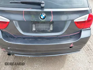 2006 BMW 3 Series 325xi with VIN WBAVT13526AV98389, listed as a IAAI auction lot 41818263 with 215,637 mi miles and . Bid and sale history available at DreamBid. Image 12.