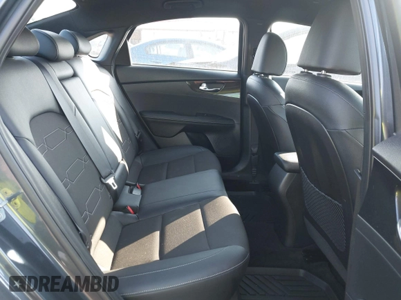2021 Kia Forte GT-Line with VIN 3KPF34AD5ME282322, listed as a IAAI auction lot 42266008 with 57,572 mi miles and . Bid and sale history available at DreamBid. Image 8.