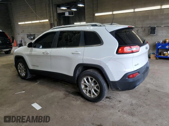 2016 Jeep Cherokee Latitude с VIN 1C4PJMCS8GW215956, выставлен на аукционе Copart как лот 61360485 с пробегом 101 150 миль миль и Списание • Salvage title. История ставок и продаж доступна на DreamBid. Изображение 2.