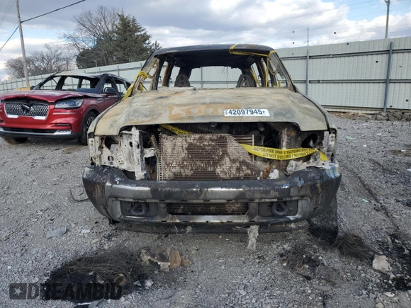 2004 Ford Excursion Special Serv z VIN 1FMSU41P54EA89455, wystawiony jako Copart lot #42097945 z przebiegiem Nie podano mil oraz Nie do naprawy • Non repairable. Historia ofert i sprzedaży dostępna na DreamBid. Obrazek 5.