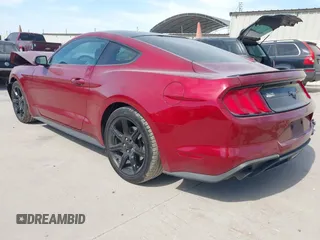 2018 Ford Mustang EcoBoost z VIN 1FA6P8TH2J5137943, wystawiony jako IAAI lot #41782395 z przebiegiem 148 809 mil mil oraz . Historia ofert i sprzedaży dostępna na DreamBid. Obrazek 3.