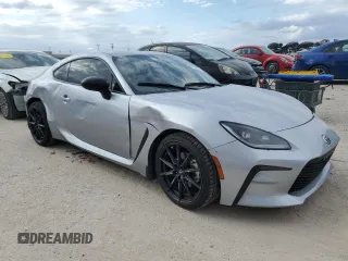 2024 Toyota GR86 Premium with VIN JF1ZNBE14R8751967, listed as a Copart auction lot 77031504 with 5,866 mi miles and Salvage Title. Bid and sale history available at carsss.com. Image 4.