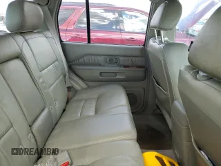 2001 Infiniti QX4 z VIN JNRDR09X61W204050, wystawiony jako Copart lot #78048074 z przebiegiem Nie podano mil oraz Szkody całkowita. Historia ofert i sprzedaży dostępna na DreamBid. Obrazek 10.