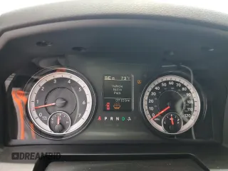 2022 Ram 1500 Tradesman z VIN 1C6RR7FG7NS187167, wystawiony jako Copart lot #56688525 z przebiegiem 37 131 mil mil oraz Czysty tytuł • Clean title. Historia ofert i sprzedaży dostępna na DreamBid. Obrazek 9.