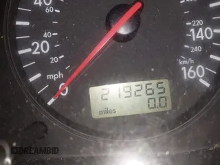 2001 Volkswagen Golf z VIN 9BWGS61JX14039374, wystawiony jako IAAI lot #42386963 z przebiegiem 219 265 mil mil oraz . Historia ofert i sprzedaży dostępna na DreamBid. Obrazek 15.