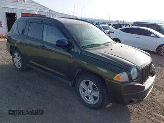 2007 Jeep Compass Sport with VIN 1J8FF47W77D199182, listed as a IAAI auction lot 41818377 with 147,125 mi miles. Bid and sale history available at carsss.com. Image 1.