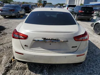 2015 Maserati Ghibli S Q4 z VIN ZAM57RTA5F1147830, wystawiony jako Copart lot #57204205 z przebiegiem 89 828 mil mil oraz Tytuł czysty. Historia ofert i sprzedaży dostępna na DreamBid. Obrazek 6.