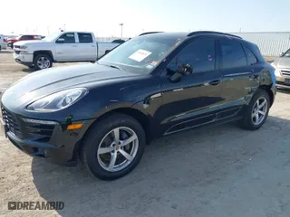 2018 Porsche Macan with VIN WP1AA2A54JLB01757, listed as a IAAI auction lot 41560853 with 98,815 mi miles. Bid and sale history available at carsss.com. Image 2.