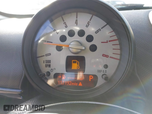 2014 MINI Countryman with VIN WMWZB3C50EWR42268, listed as a IAAI auction lot 41845750 with 117,192 mi miles and . Bid and sale history available at DreamBid. Image 7.