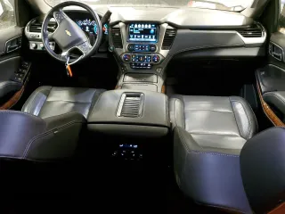 2019 Chevrolet Suburban Premier with VIN 1GNSKJKC7KR323435, listed as a Copart auction lot 43595885 with 79,813 mi miles and Salvage Title. Bid and sale history available at DreamBid. Image 8.