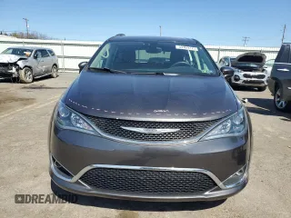 2017 Chrysler Pacifica Touring L with VIN 2C4RC1BG0HR770361, listed as a Copart auction lot 53789715 with 99,685 mi miles and Salvage Title. Bid and sale history available at DreamBid. Image 5.