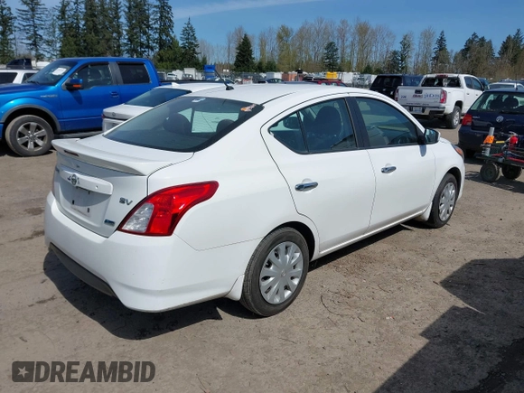 2015 Nissan Versa SV with VIN 3N1CN7AP6FL804076, listed as a IAAI auction lot 41970695 with 214,805 mi miles. Bid and sale history available at carsss.com. Image 4.
