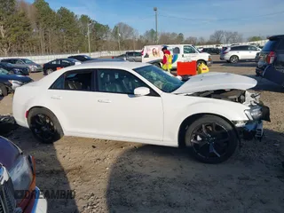 2021 Chrysler 300 with VIN 2C3CCABG1MH595841, listed as a IAAI auction lot 41826140 with 40,417 mi miles. Bid and sale history available at carsss.com. Image 14.
