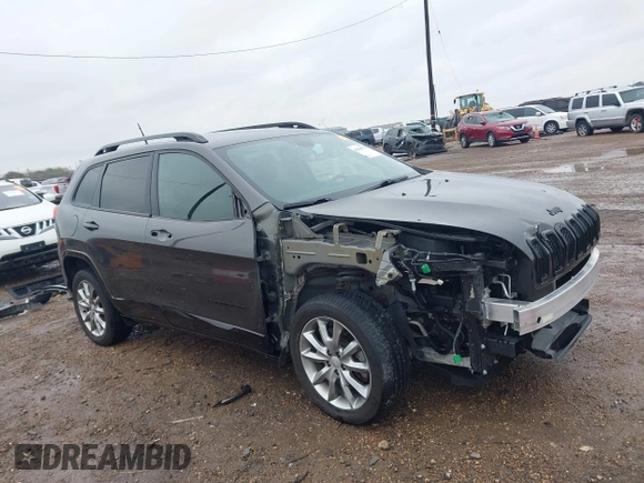 2018 Jeep Cherokee Latitude with VIN 1C4PJLCB6JD588989, listed as a IAAI auction lot 41319570 with 71,333 mi miles. Bid and sale history available at carsss.com. Image 14.