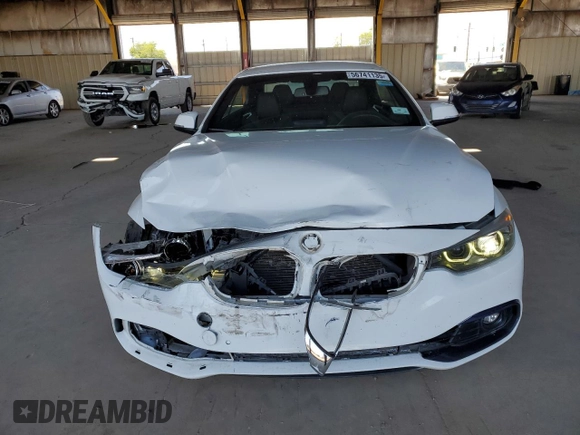 2018 BMW 4 Series 430i z VIN WBA4Z1C59JEC73513, wystawiony jako Copart lot #56741135 z przebiegiem 69 472 mil mil oraz Szkoda całkowita • Salvage title. Historia ofert i sprzedaży dostępna na DreamBid. Obrazek 5.