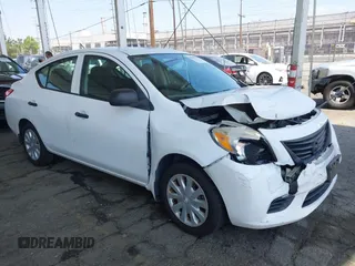 2014 Nissan Versa SV with VIN 3N1CN7AP2EL837994, listed as a IAAI auction lot 39840554 with 44,772 mi miles. Bid and sale history available at carsss.com. Image 1.