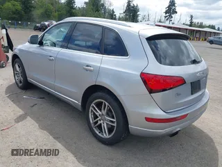 2016 Audi Q5 Premium Plus z VIN WA1L2AFP3GA035681, wystawiony jako IAAI lot #42549932 z przebiegiem 120 247 mil mil oraz . Historia ofert i sprzedaży dostępna na DreamBid. Obrazek 3.
