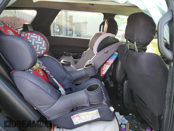 2015 Dodge Durango Limited with VIN 1C4RDJDG2FC771723, listed as a Copart auction lot 54155275 with 130,793 mi miles and Non repairable. Bid and sale history available at DreamBid. Image 11.