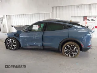2024 Ford Mustang Mach-E Select с VIN 3FMTK1R47RMA27687, выставлен на аукционе IAAI как лот 42327040 с пробегом 6 811 миль миль и . История ставок и продаж доступна на DreamBid. Изображение 15.