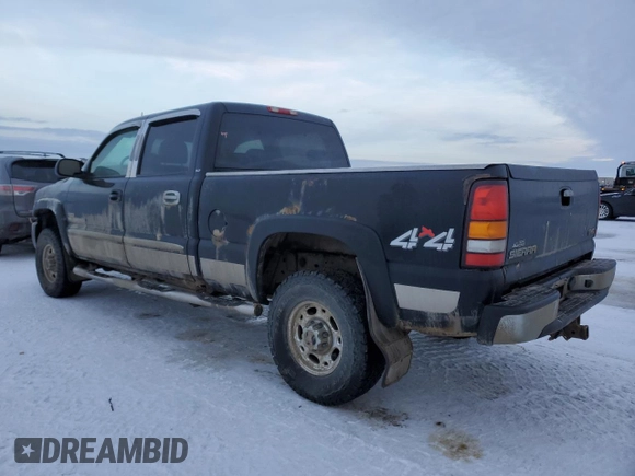 2005 GMC Sierra 2500HD SLT z VIN 1GTHK23275F954643, wystawiony jako Copart lot #88629455 z przebiegiem Nie podano mil oraz Nie do naprawy • Non repairable. Historia ofert i sprzedaży dostępna na DreamBid. Obrazek 2.