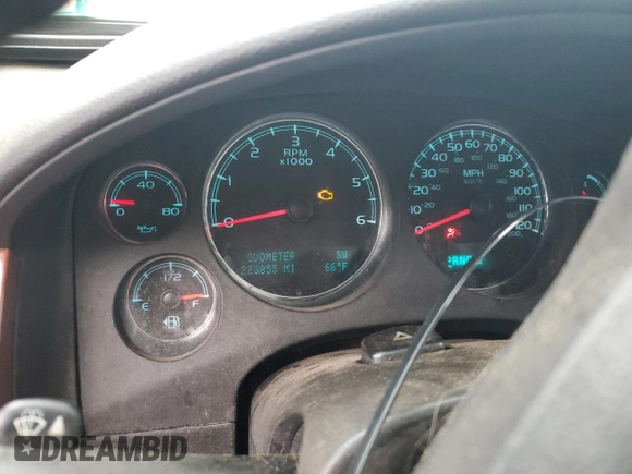 2013 Chevrolet Suburban LT with VIN 1GNSKJE71DR284486, listed as a Copart auction lot 72684014 with 223,855 mi miles and Salvage Title. Bid and sale history available at carsss.com. Image 9.