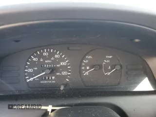 1996 Nissan Sentra XE z VIN 3N1AB41D3TL027288, wystawiony jako Copart lot #77255804 z przebiegiem 132 033 mil mil oraz Czysty tytuł • Clean title. Historia ofert i sprzedaży dostępna na DreamBid. Obrazek 9.