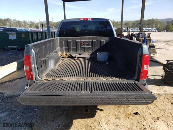 2007 Chevrolet Silverado 1500 Work Truck with VIN 2GCEC19C871670667, listed as a Copart auction lot 88142335 with 136,366 mi miles and Salvage Title. Bid and sale history available at carsss.com. Image 6.