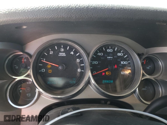 2010 Chevrolet Silverado 1500 LT with VIN 1GCSCSE04AZ186840, listed as a Copart auction lot 49849965 with 301,420 mi miles and Salvage Title. Bid and sale history available at DreamBid. Image 9.