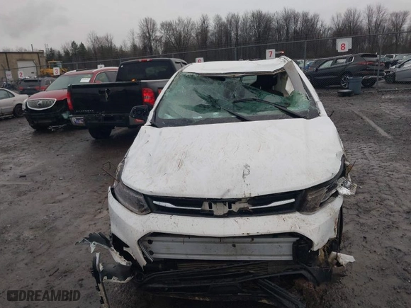 2018 Chevrolet Trax LS with VIN 3GNCJKSB4JL359190, listed as a IAAI auction lot 40917236 with 80,254 mi miles. Bid and sale history available at carsss.com. Image 13.