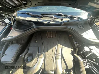 2012 Mercedes-Benz M 550 with VIN 4JGDA7DB4CA049084, listed as a Copart auction lot 83238734 with 88,571 mi miles and Clean title. Bid and sale history available at DreamBid. Image 7.