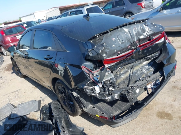 2023 Hyundai Elantra SEL with VIN 5NPLM4AG9PH116556, listed as a IAAI auction lot 41965379 with 5,907 mi miles and . Bid and sale history available at DreamBid. Image 3.