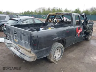 2003 Chevrolet Silverado 1500 LS with VIN 2GCEC19V731279716, listed as a IAAI auction lot 41105235 with 1 mi miles. Bid and sale history available at carsss.com. Image 4.