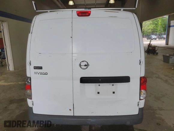 2014 Nissan NV200 S z VIN 3N6CM0KN8EK691818, wystawiony jako Copart lot #56923175 z przebiegiem 140 839 mil mil oraz Czysty tytuł • Clean title. Historia ofert i sprzedaży dostępna na DreamBid. Obrazek 11.