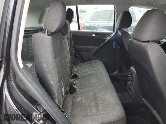 2012 Volkswagen Tiguan S with VIN WVGAV7AX0CW546403, listed as a Copart auction lot 65477915 with 121,489 mi miles and Salvage title. Bid and sale history available at DreamBid. Image 11.