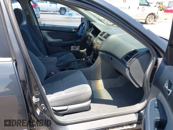2006 Honda Accord LX with VIN 3HGCM56456G702622, listed as a IAAI auction lot 42393872 with Not provided miles and . Bid and sale history available at DreamBid. Image 5.