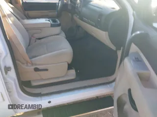 2008 Chevrolet Silverado 1500 1LT with VIN 3GCEC13J28G170004, listed as a IAAI auction lot 41690352 with 238,573 mi miles and . Bid and sale history available at DreamBid. Image 5.
