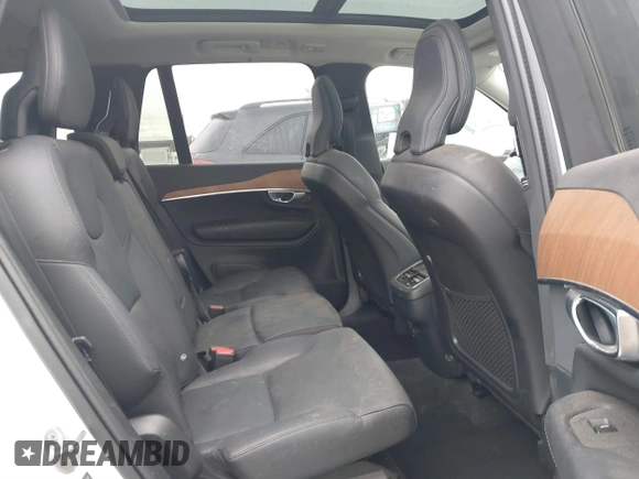 2024 Volvo XC90 Plus Bright Theme with VIN YV4062PE6R1226477, listed as a IAAI auction lot 41882985 with 15,057 mi miles and . Bid and sale history available at DreamBid. Image 8.