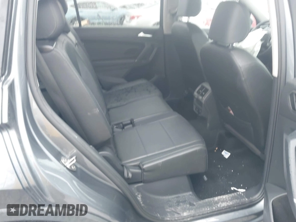 2020 Volkswagen Tiguan SE with VIN 3VV3B7AX0LM121061, listed as a IAAI auction lot 41881541 with 60,315 mi miles and . Bid and sale history available at DreamBid. Image 8.