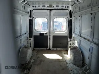 2018 Ram ProMaster Cargo z VIN 3C6TRVDG5JE103521, wystawiony jako Copart lot #52869165 z przebiegiem 150 710 mil mil oraz Szkoda całkowita • Salvage title. Historia ofert i sprzedaży dostępna na DreamBid. Obrazek 10.