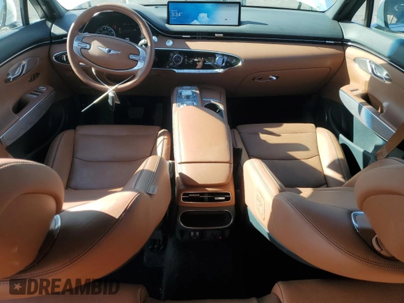 2023 Genesis GV70 2.5T с VIN KMUMADTB5PU121433, выставлен на аукционе Copart как лот 54275035 с пробегом 15 038 миль миль и Списание • Salvage title. История ставок и продаж доступна на DreamBid. Изображение 8.