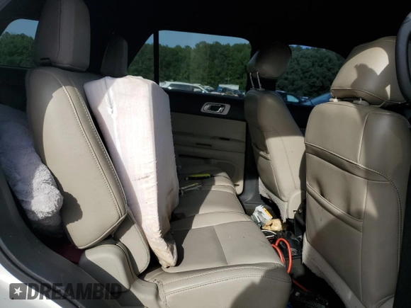 2012 Ford Explorer XLT z VIN 1FMHK7D8XCGA27607, wystawiony jako Copart lot #55792555 z przebiegiem 199 719 mil mil oraz Szkoda całkowita • Salvage title. Historia ofert i sprzedaży dostępna na DreamBid. Obrazek 11.