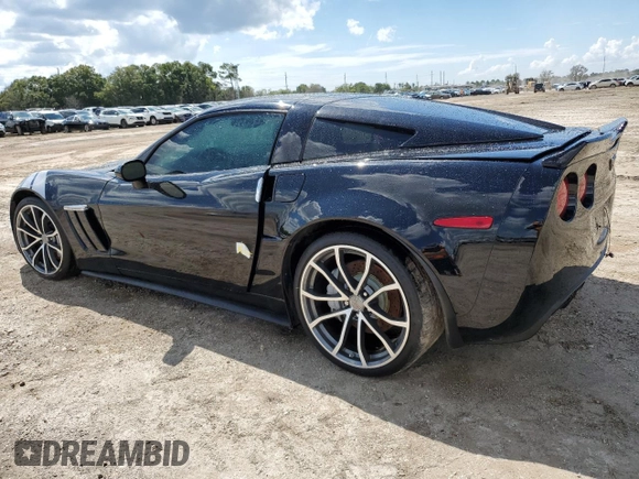 2011 Chevrolet Corvette Z16 Grand Sport 3LT z VIN 1G1YW2DW6B5103238, wystawiony jako Copart lot #73734824 z przebiegiem Nie podano mil oraz Nie do naprawy • Non repairable. Historia ofert i sprzedaży dostępna na DreamBid. Obrazek 2.